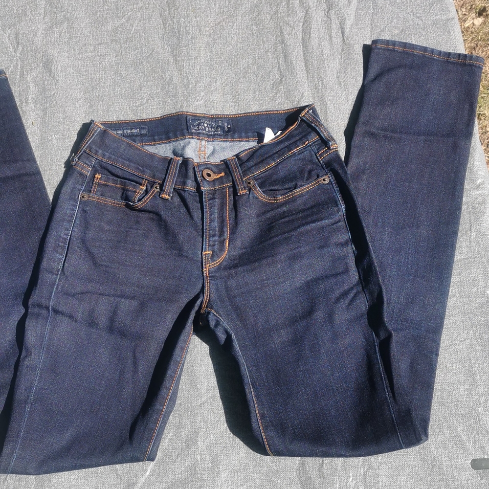 Size 00 / 24 A Lucky Brand Brooke Straight Dark Blue Jean 5 pocket